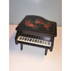 Boite à musique et bijoux...