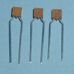 4 x Capacités 2,2 PF / 100V