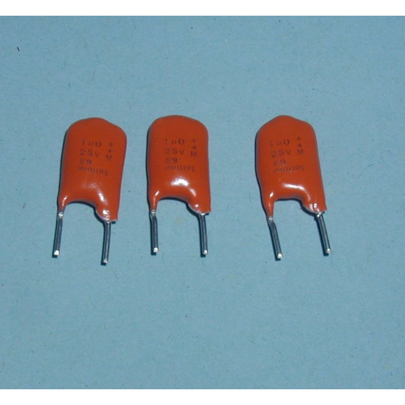 3 x capacités 1uf / 25V polarisés